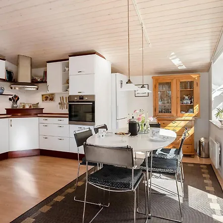2 Bedroom Stunning In Hébergement de vacances *