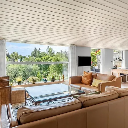 2 Bedroom Stunning In